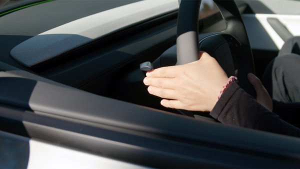 Model 3 加裝方向燈撥桿同波棍 價錢比官方平一半 店家回覆可以咁樣裝