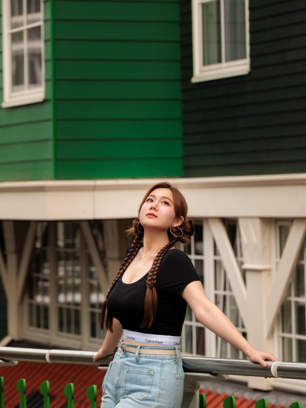 前TVB咪神白雲曬魔鬼身材派福利 轉行做潛水教練 性感照瘋狂挑戰尺度 