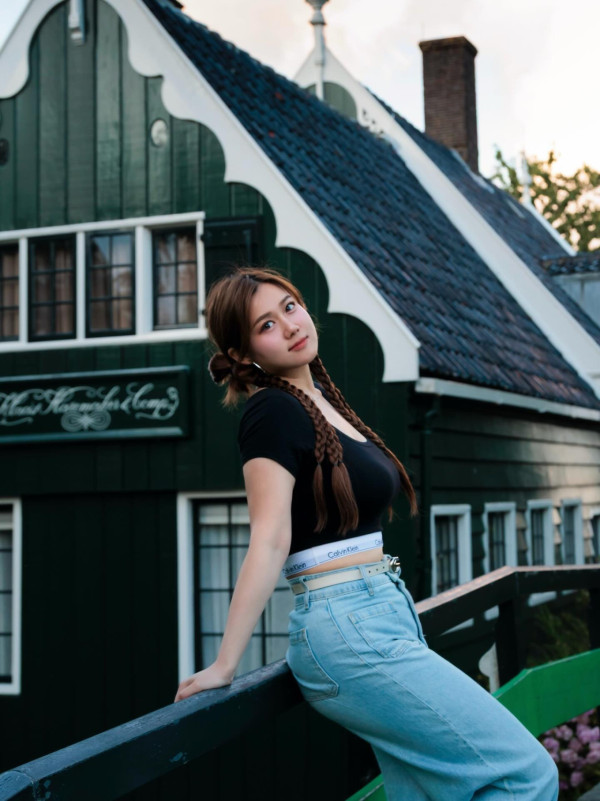 前TVB咪神白雲曬魔鬼身材派福利 轉行做潛水教練 性感照瘋狂挑戰尺度 