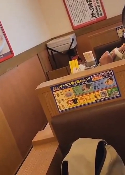 男子澳門酒店用熱水壺打邊爐 網民批唔衛生:聽過有人拎嚟浸襪