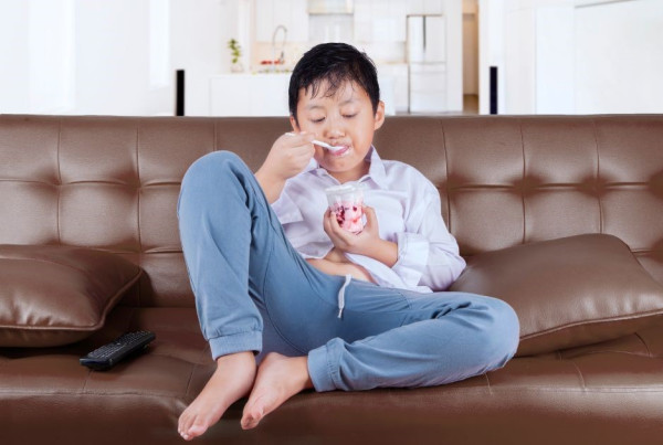 4歲男童日吃3個雪糕致失聲 醫生提醒3情況易刺激喉嚨【附養聲茶飲】