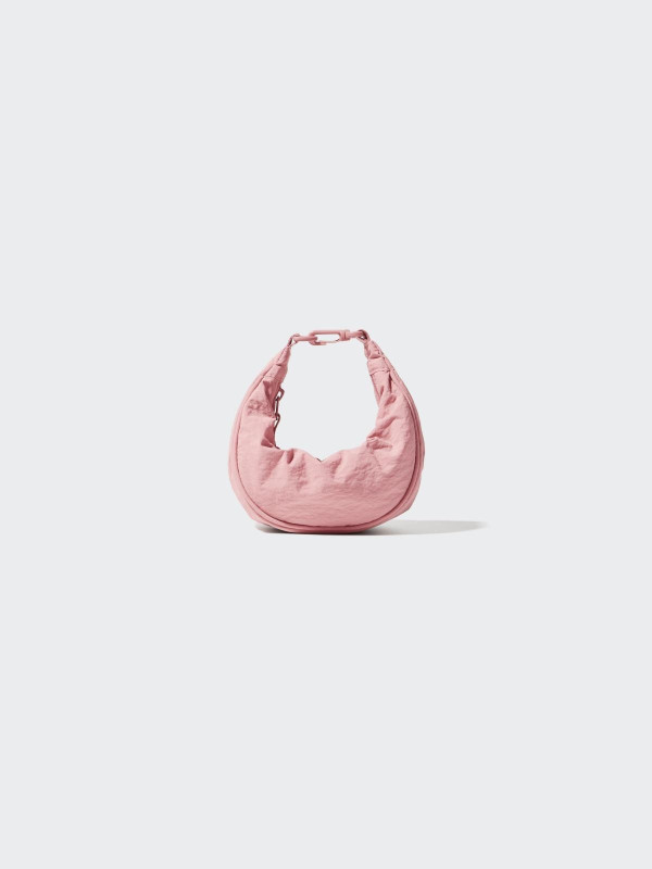 UNIQLO必買5大名牌平替好物$100有找：瘋搶爆紅泡泡襪？媲美Miu Miu/Celine