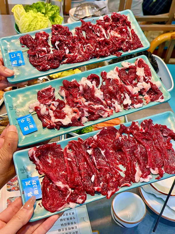  灣區九號鮮切牛肉生蠔火鍋 。圖片來源：小紅書@甘雨