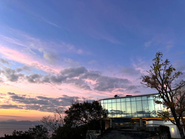芝加哥大學香港校園 — 摩星嶺日落觀景台