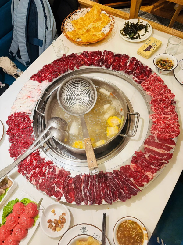 潮牛欣·潮汕牛肉火鍋。圖片來源：小紅書@世界各地吃飯（讀博版）