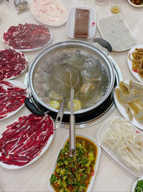 阿波潮汕牛肉店。圖片來源：小紅書@大臉盤姐姐