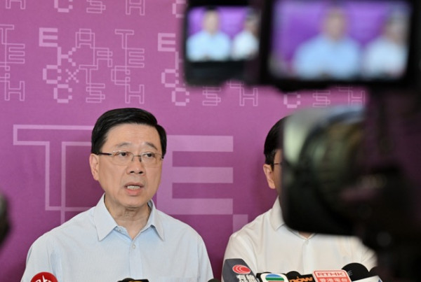 港媽一句話令兒子盡孝 覓千元絕版大班冰皮月餅 網民：食左直頭變嫦娥