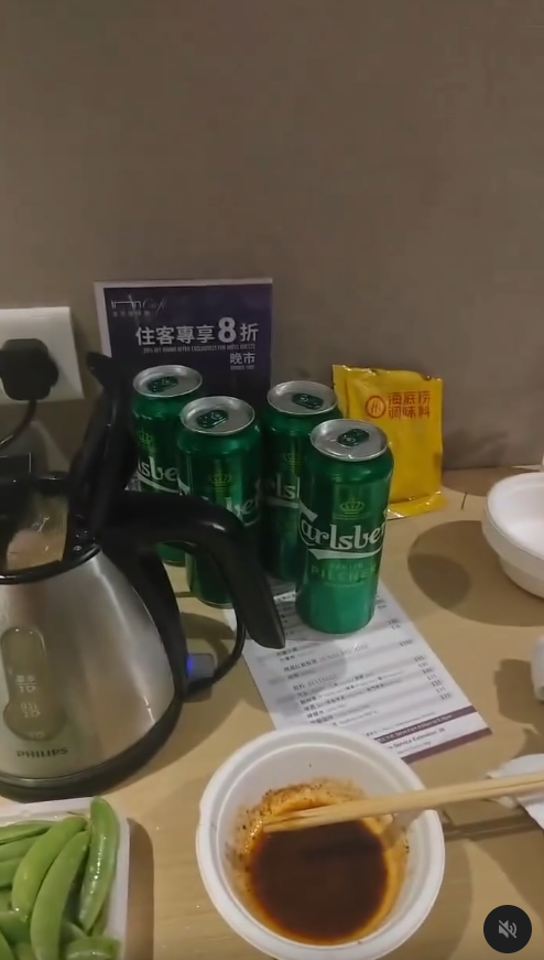 男子澳門酒店用熱水壺打邊爐 網民批唔衛生:聽過有人拎嚟浸襪