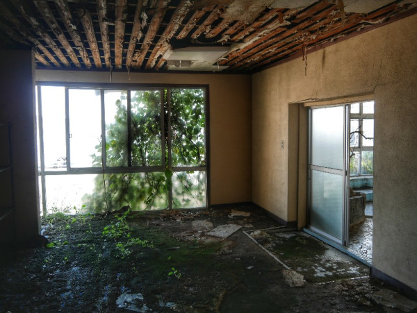 荒廢24年「鬼屋旅館」 曾歷離奇火災事故 熱門廢墟靈探勝地【多圖】