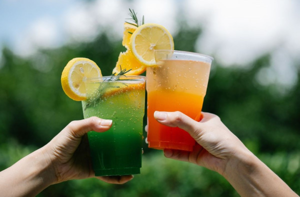 20歲女每小時如廁1次！醫生建議戒吃10類尿頻食物 有助改善頻尿症狀