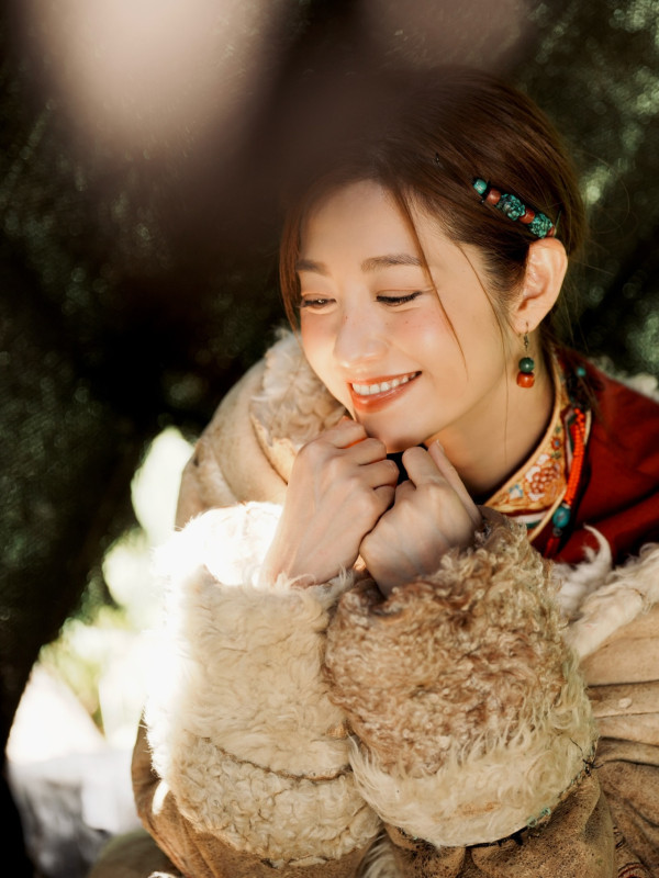 陳自瑤44歲生日化身藏族少女逆齡生長 人妻青春美貌十年如一日驚艷網民