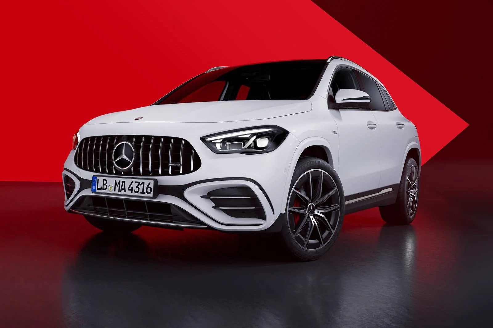 震驚車界 傳平治寶馬百年宿敵變盟友 世紀性首次合作竟因一理由