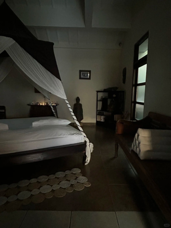 內地客遊峇里島遇猛鬼酒店 房間到處放滿一物 第二晚就發燒