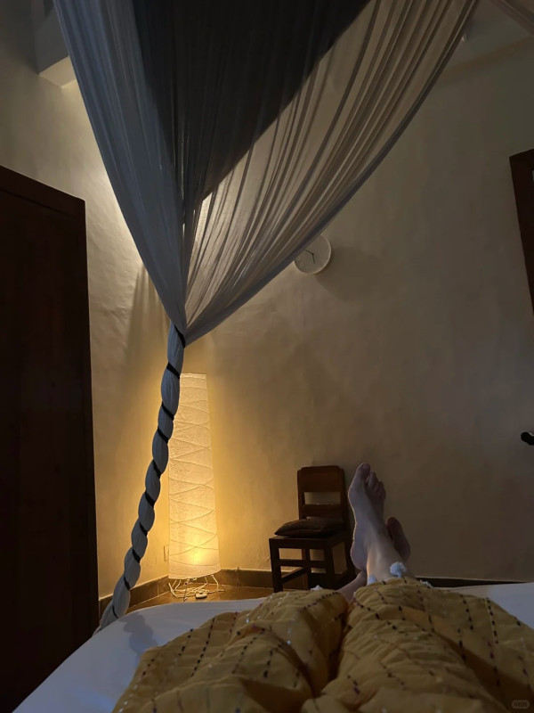 內地客遊峇里島遇猛鬼酒店 房間到處放滿一物 第二晚就發燒