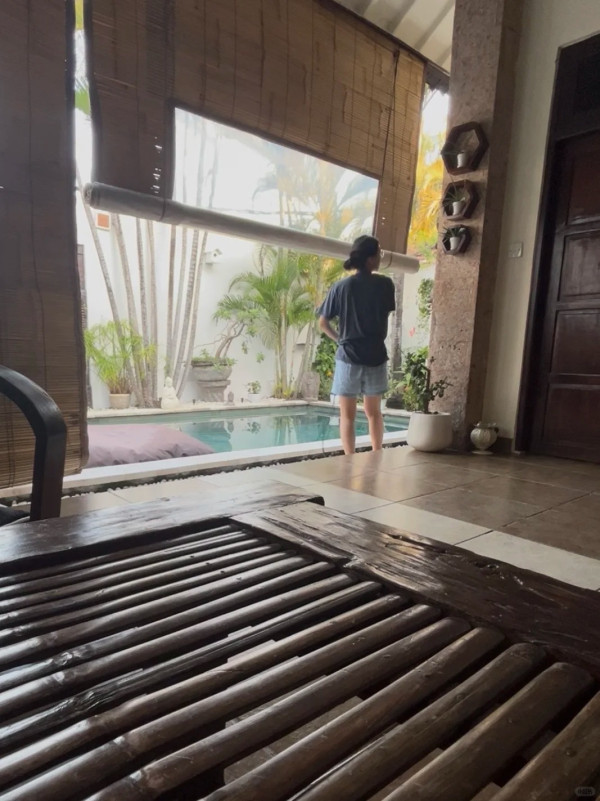 內地客遊峇里島遇猛鬼酒店 房間到處放滿一物 第二晚就發燒