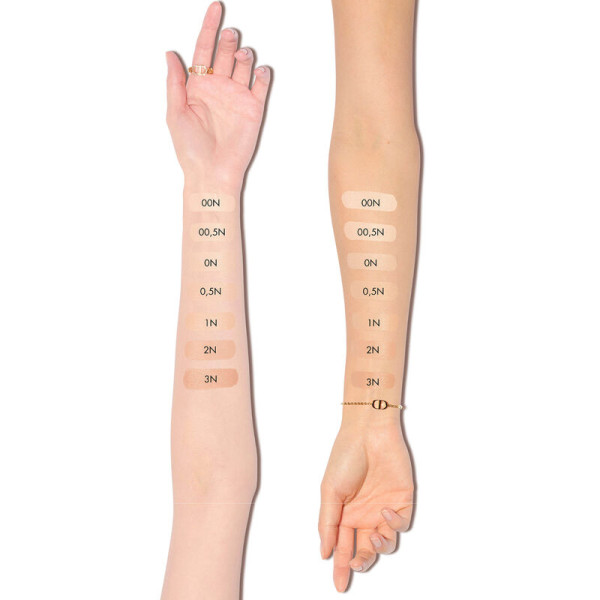 2025年上半年最佳氣墊粉底第3位：Dior Forever Hydra Glow Cushion 恆久貼肌透亮氣墊粉底  #1N Neutral