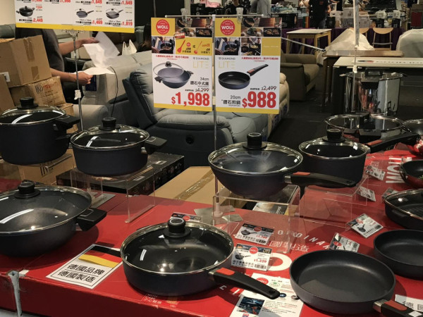 時代廣場開倉低至1折起 (圖片來源：Facebook @時代廣場展銷集)