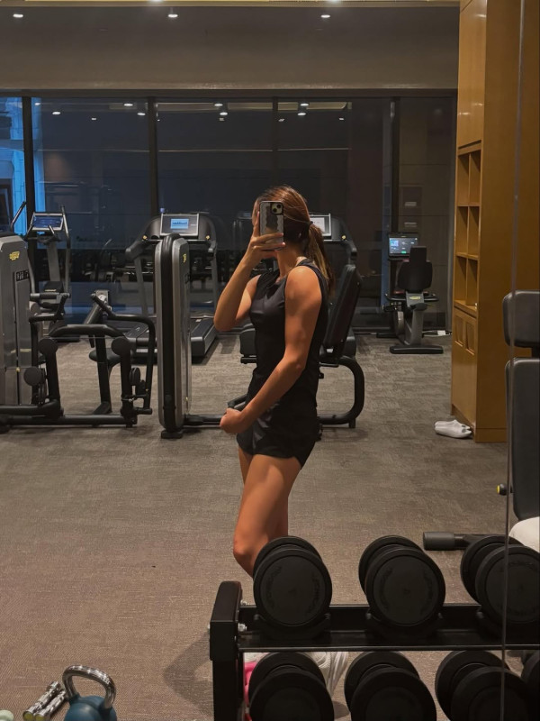 近照現超壯手臂（圖片來源：IG@neinei.1010）