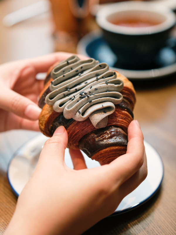 灣仔英式麵包酒館超創新餐點  豬油鬆餅／松露布丁／芒椰西米酥