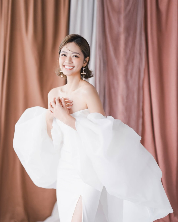 25歲游嘉欣一反常態罕晒泳衣照開邪惡大窿 身材二度發育眼前一亮：太犯規！
