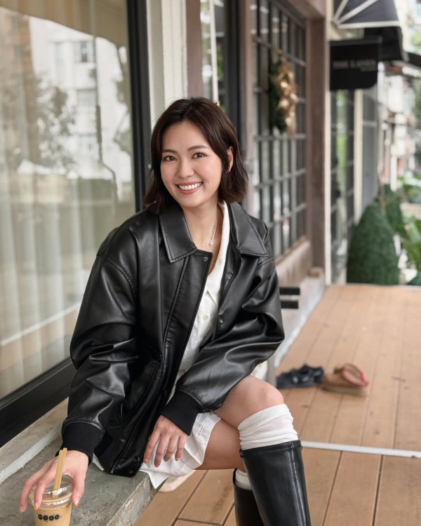 25歲游嘉欣一反常態罕晒泳衣照開邪惡大窿 身材二度發育眼前一亮：太犯規！