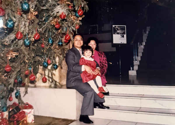 41岁女艺人亲揭沉寂4年真相!忆受丧父之痛大受打击!一度身体瘫痪动弹不得