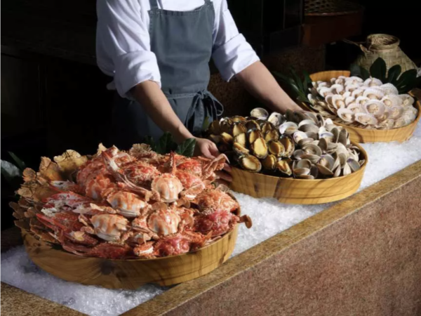 香格里拉自助餐買二送一  松葉蟹+醉蝦+大閘蟹+蟹黃粥