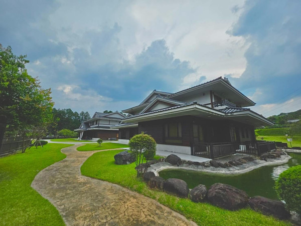 台女出遊以為住進《鬼滅之刃》世界 價錢便宜早餐好吃 網民急求住宿名字 