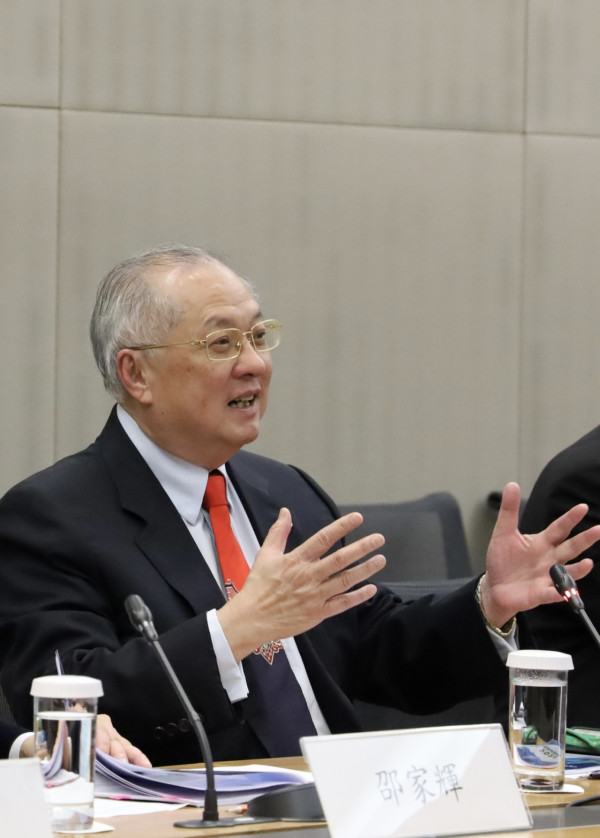 施政報告2025內容前瞻7大重點｜倡派$2000電子消費券/研究公務員責任制