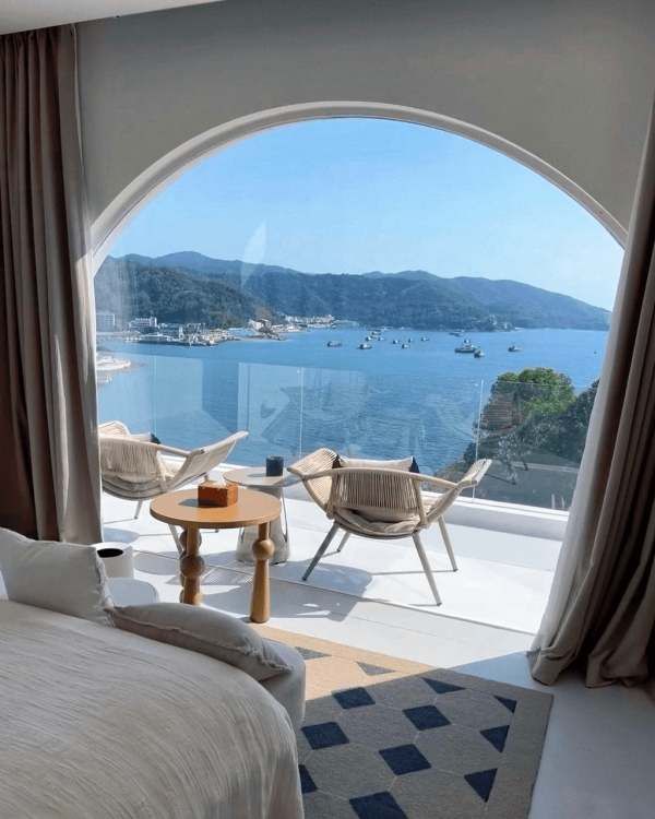 深圳海景民宿7大推介！度假打卡必去希臘風白房子/私人海灘/私湯民宿 