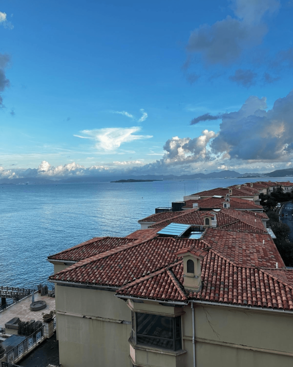 深圳海景民宿7大推介！度假打卡必去希臘風白房子/私人海灘/私湯民宿 