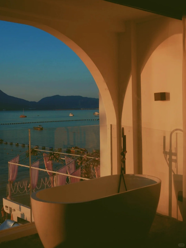 深圳海景民宿7大推介！度假打卡必去希臘風白房子/私人海灘/私湯民宿 