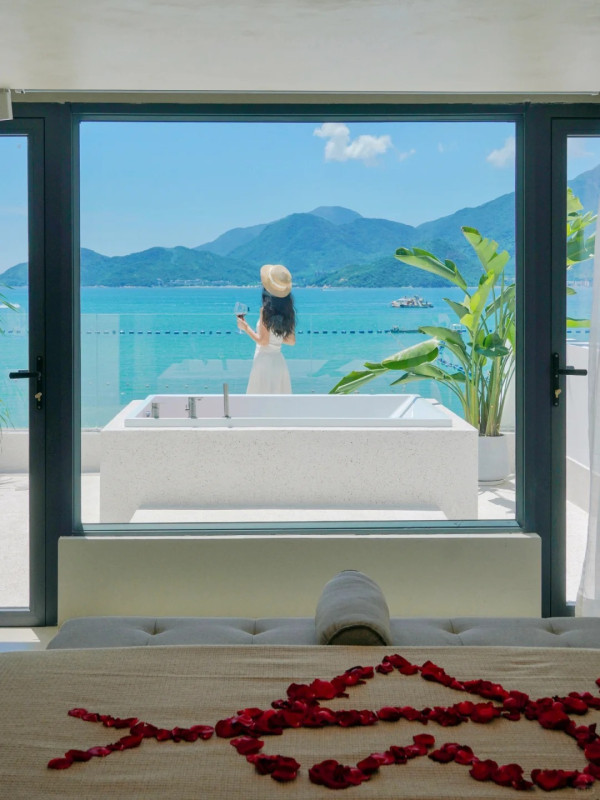 深圳海景民宿7大推介！度假打卡必去希臘風白房子/私人海灘/私湯民宿 