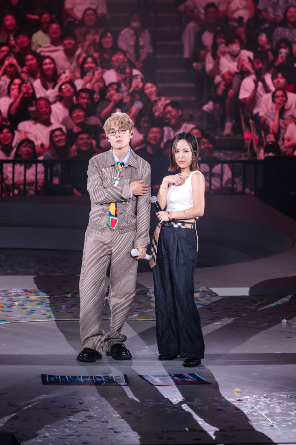 林家謙演唱會2025｜第七場嘉賓新生代唱作女歌手Kiri T 合體重現6年前合照