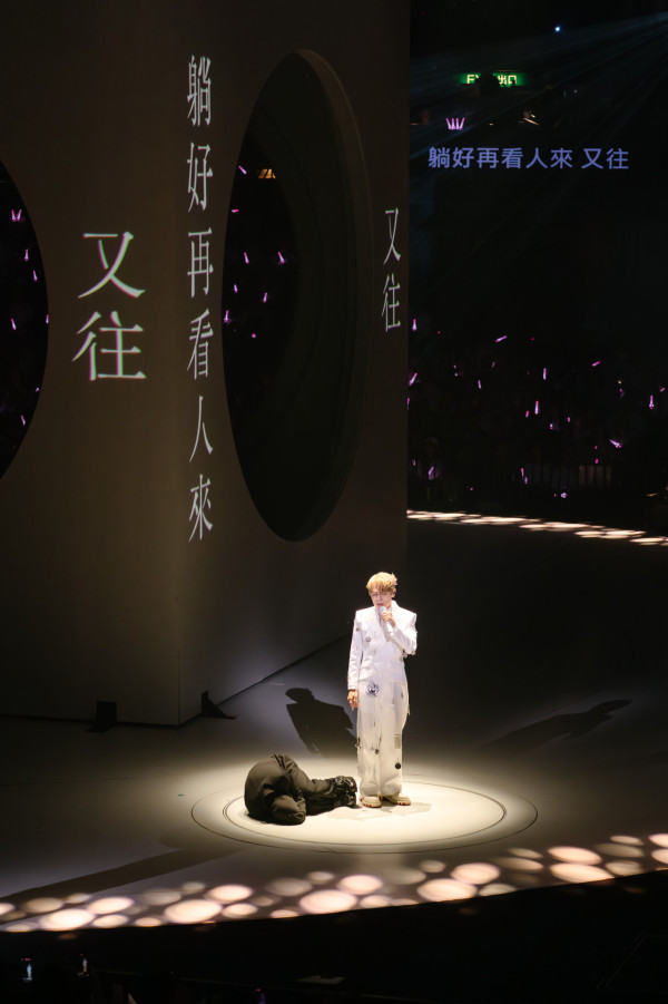 林家謙演唱會2025｜第七場嘉賓新生代唱作女歌手Kiri T 合體重現6年前合照