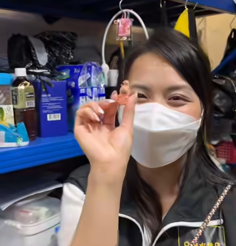 深水埗電子特賣城全新防曬神器！超巨型太陽帽爆紅 網民笑言：無慘都啱用！