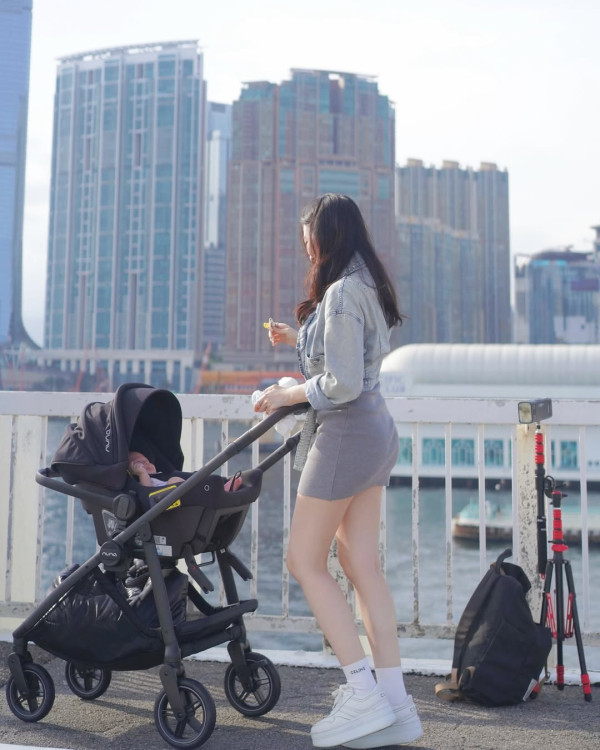 意外曝光豪宅內貌（圖片來源：IG@reginahyt）