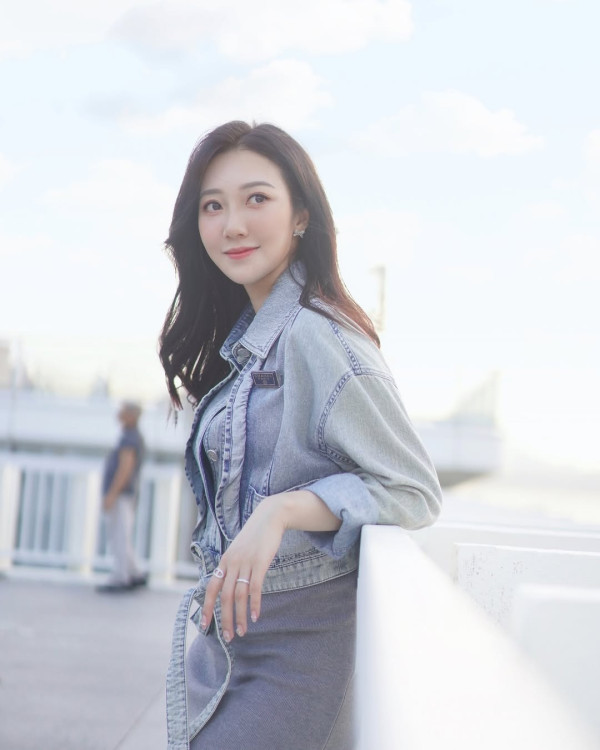 意外曝光豪宅內貌（圖片來源：IG@reginahyt）