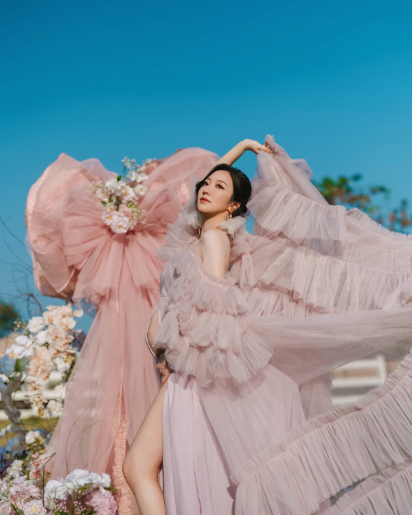 意外曝光豪宅內貌（圖片來源：IG@reginahyt）