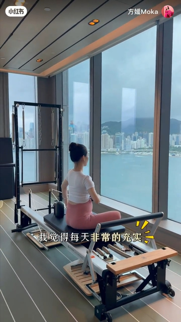 方媛懷孕8個月零妊娠紋巨肚曝光！一家五口包遊艇出海 一線索判斷︰100%係仔