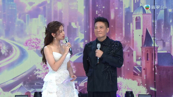 香港小姐2025｜麥美恩直接嗌「曾生曾太」全場起哄 葉蒨文即場專業回敬9個字