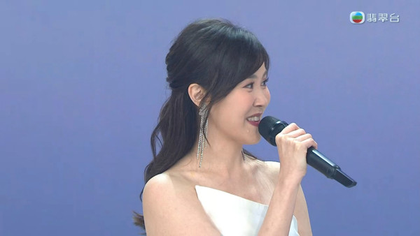 香港小姐2025｜劉佩玥任表演嘉賓唱歌好有驚喜 歌聲驚艷網民：「原來咁好聽」