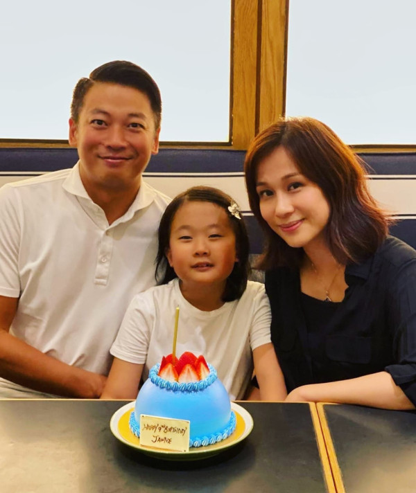 49歲文頌嫻驚爆疑似婚變回復單身？網民挖13年婚姻一細節露出端倪引爆熱議