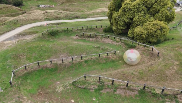 《新西蘭潮什麼》玩樂景點合集！梁芷珮挑戰Bungy Swing歎火山泥漿浴 