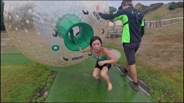 《新西蘭潮什麼》玩樂景點合集！梁芷珮挑戰Bungy Swing歎火山泥漿浴 