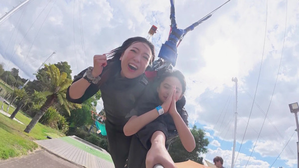 《新西蘭潮什麼》玩樂景點合集！梁芷珮挑戰Bungy Swing歎火山泥漿浴 