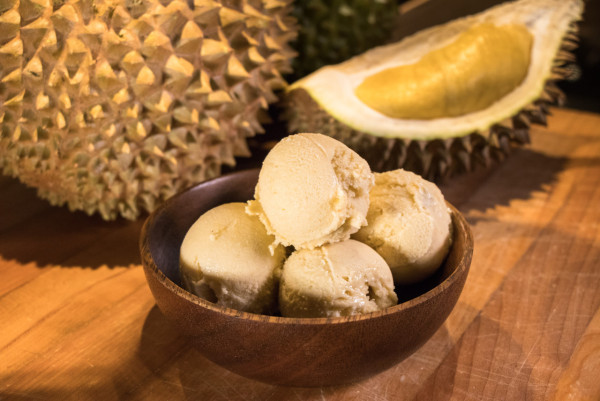 Hotel ICON阿拉斯加帝王蟹宴自助餐 任食即燒蟹腳／黃金炒蟹／蟹肉多士