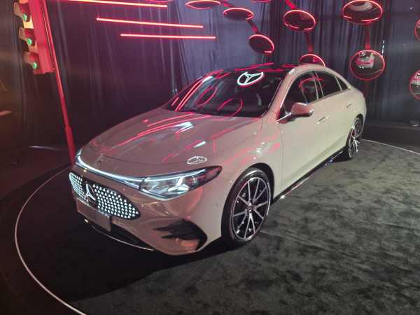 平治 CLA 純電革命 MBUX 智能系統電動車掀新標準 定價$49.9萬起 