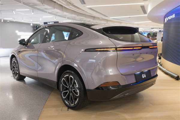 小鵬 2025 版 G6 81 項升級登陸香港 九龍灣期間限定店同步開幕