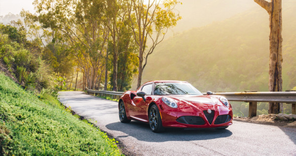 AI figure-車圖片製作（圖片︰Alfa Romeo 官網）